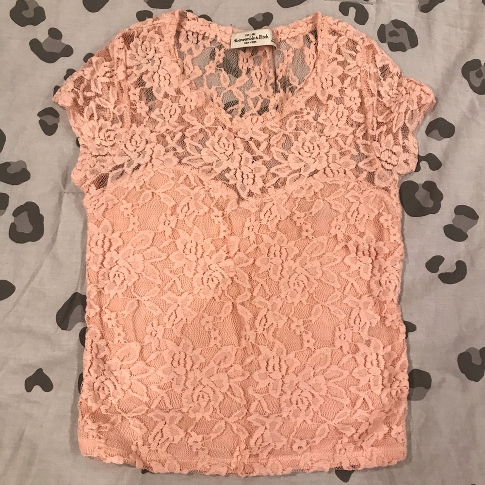 NWOT Abercrombie & Fitch Light Pink Lace Crop Top